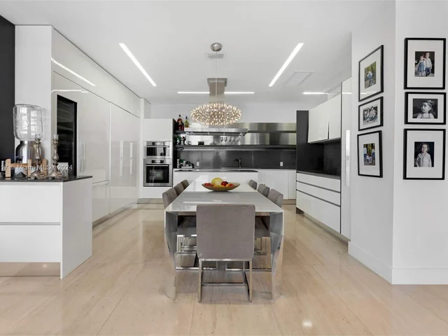 10155 Collins Avenue # 8, Bal Harbour FL 33154