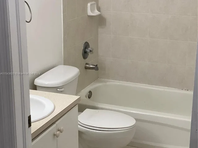 15297 SW 119 ter, Miami FL 33196