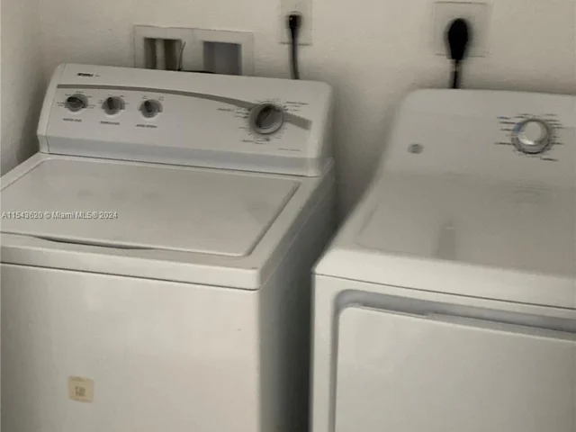 15297 SW 119 ter, Miami FL 33196