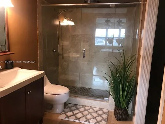 401 Golden Isles Dr # 312, Hallandale Beach FL 33009