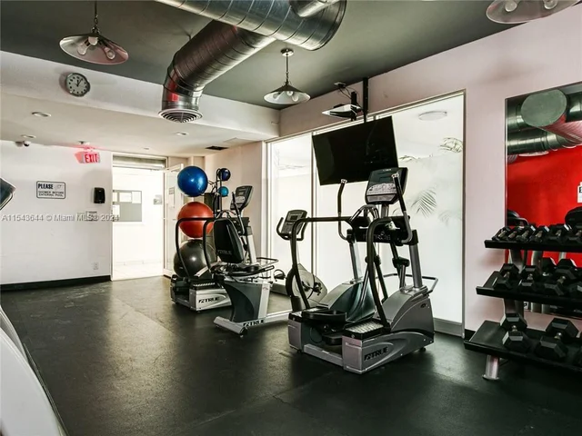 401 Golden Isles Dr # 312, Hallandale Beach FL 33009