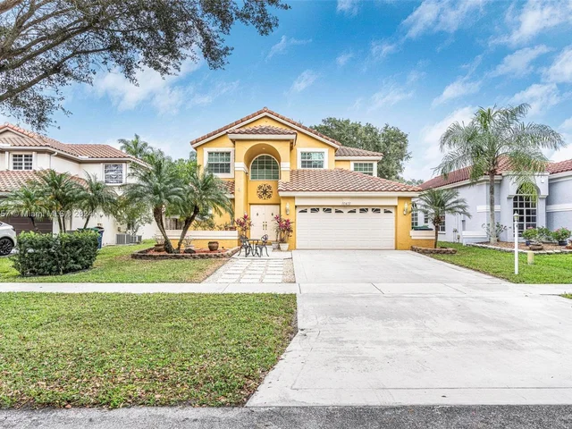 10431 Lima St, Cooper City FL 33026