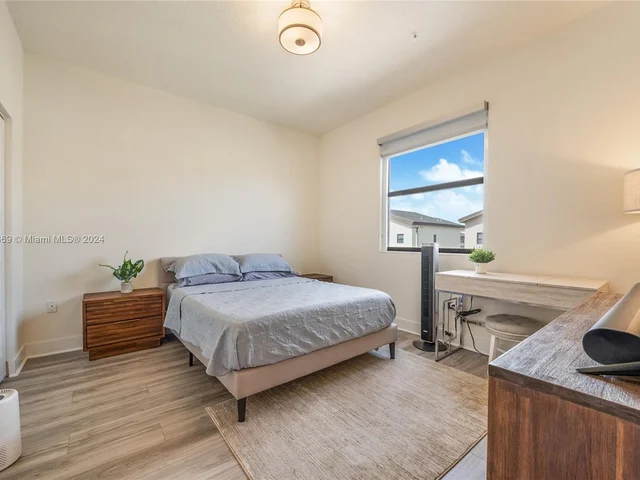 7855 NW 104th Ave # 33, Doral FL 33178