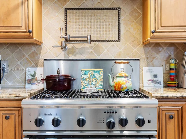 2666 Palmer Pl, Weston FL 33332