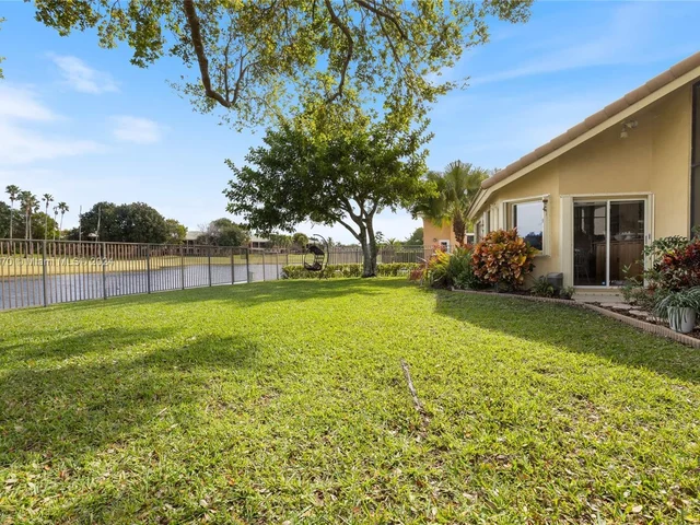 2666 Palmer Pl, Weston FL 33332