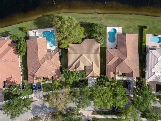 2666 Palmer Pl, Weston FL 33332