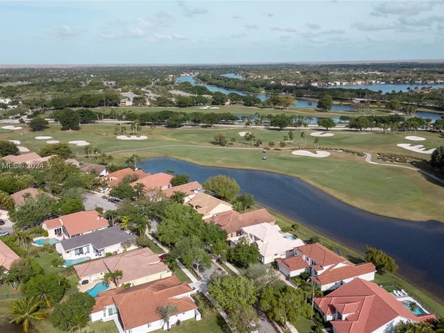 2666 Palmer Pl, Weston FL 33332