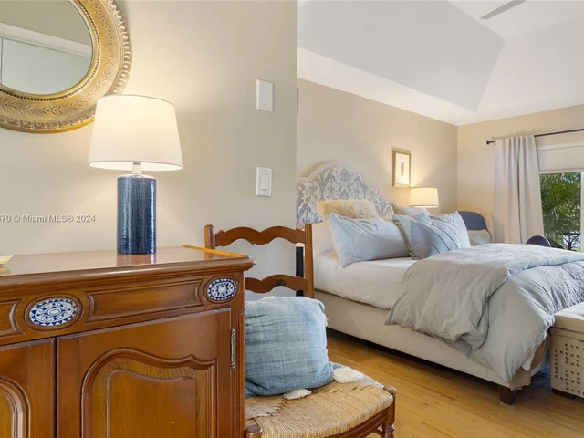 2666 Palmer Pl, Weston FL 33332