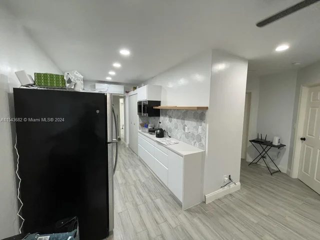 2732 NW 4th Ct, Pompano Beach FL 33069