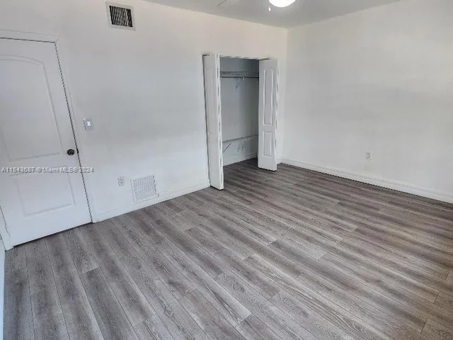 1701 N Treasure Dr # 4, North Bay Village FL 33141