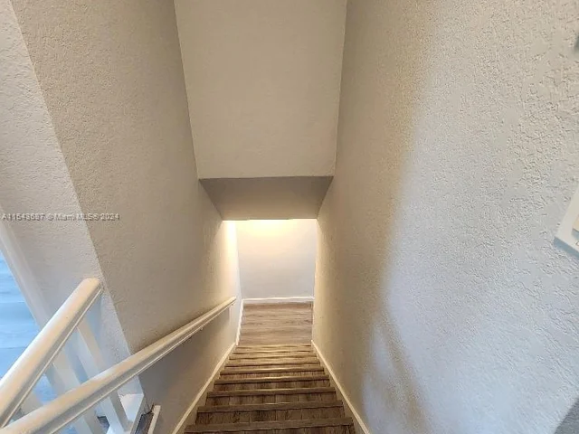 1701 N Treasure Dr # 4, North Bay Village FL 33141