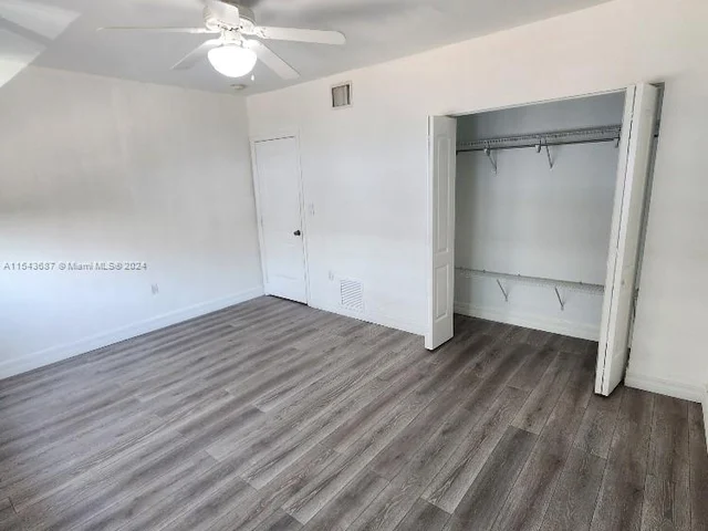 1701 N Treasure Dr # 4, North Bay Village FL 33141