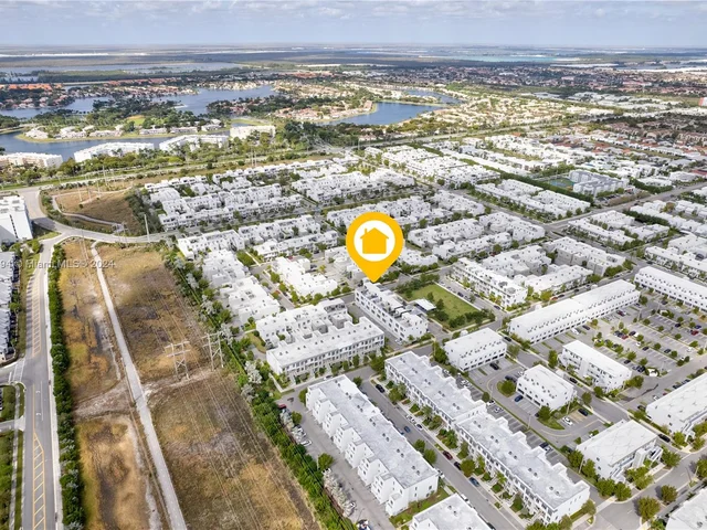 10360 NW 64th St, Doral FL 33178