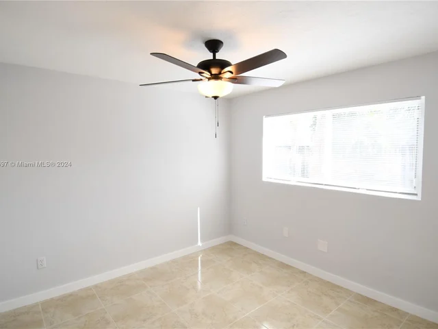 1398 NW 61st St # 4, Miami FL 33142