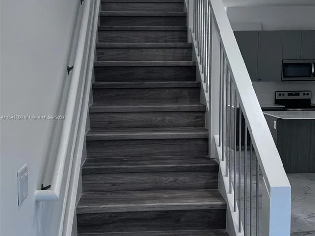 4218 NE 7th Ter # 4, Oakland Park FL 33334