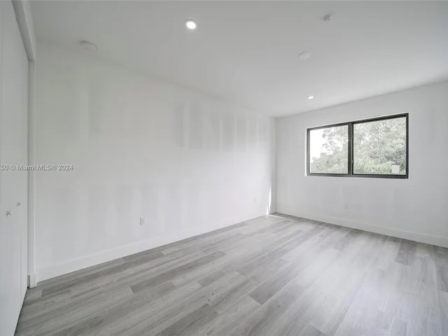 4218 NE 7th Ter # 4, Oakland Park FL 33334