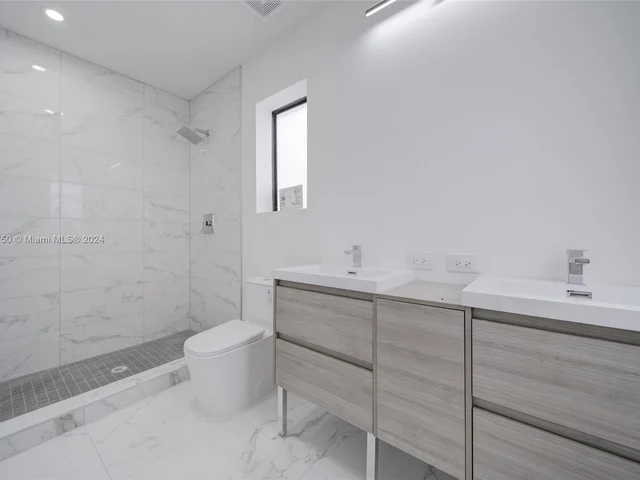 4218 NE 7th Ter # 4, Oakland Park FL 33334