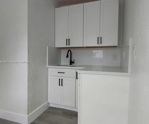 2927 NW 60th St # 2925, Miami FL 33142