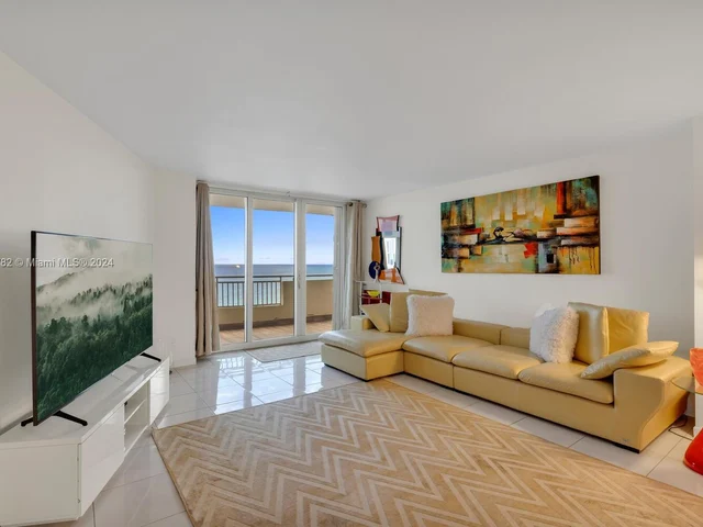 3180 S Ocean Dr # 1512, Hallandale Beach FL 33009