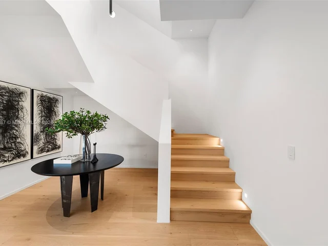 128 Ocean Blvd, Golden Beach FL 33160