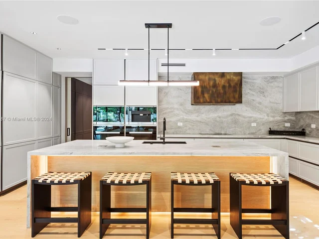 128 Ocean Blvd, Golden Beach FL 33160