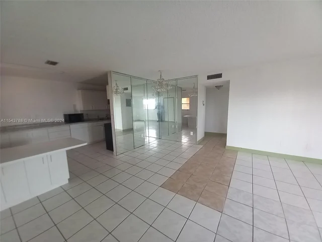 4121 Stirling Rd # 509, Dania Beach FL 33314