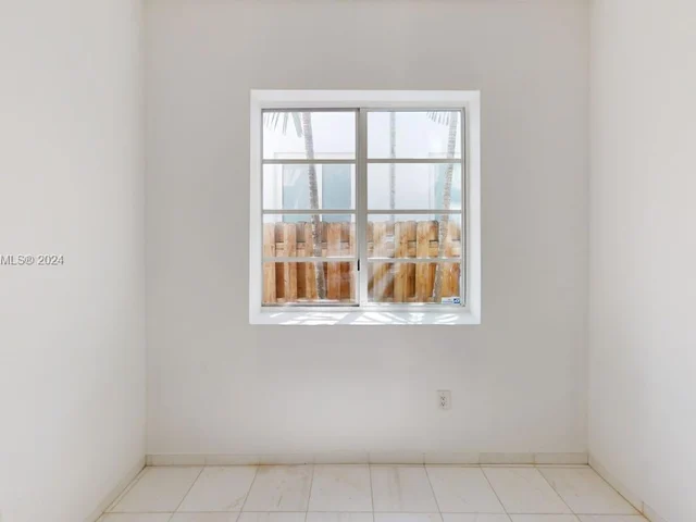 328 Euclid Ave # 103, Miami Beach FL 33139