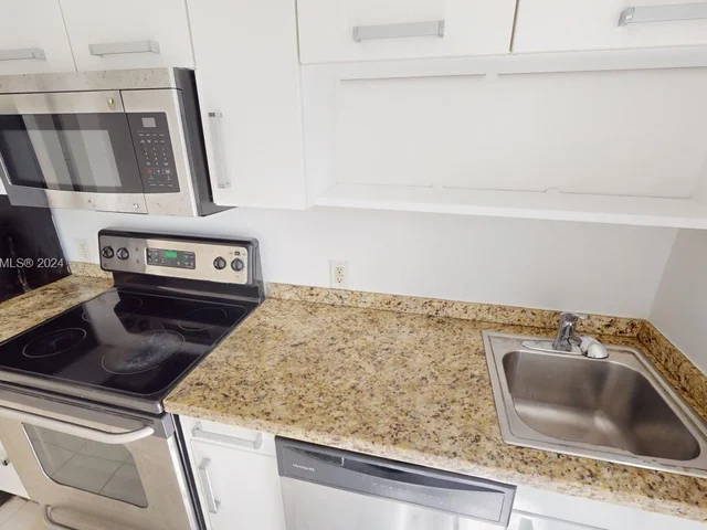 328 Euclid Ave # 103, Miami Beach FL 33139