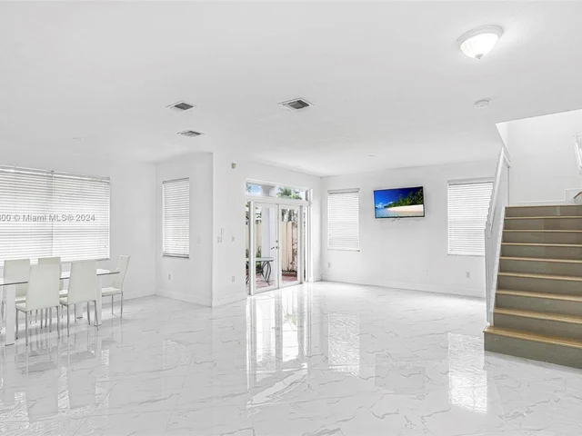 15486 SW 23rd Ln # 15486, Miami FL 33185