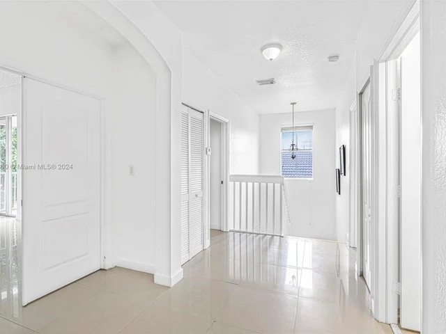 15486 SW 23rd Ln # 15486, Miami FL 33185