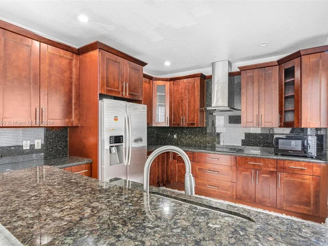 15486 SW 23rd Ln # 15486, Miami FL 33185