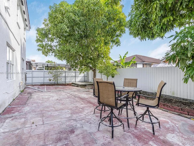 15486 SW 23rd Ln # 15486, Miami FL 33185