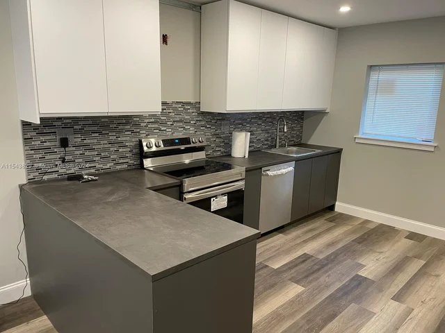 728 20th St # 2, West Palm Beach FL 33407