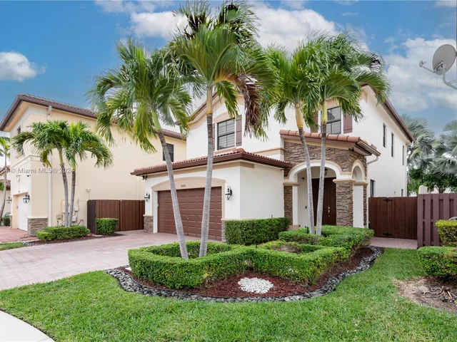 8680 NW 101st Pl, Doral FL 33178