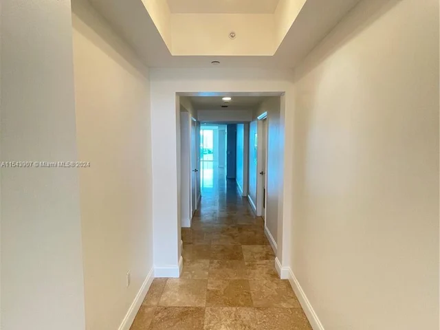 3330 NE 190th St # 2217, Aventura FL 33180