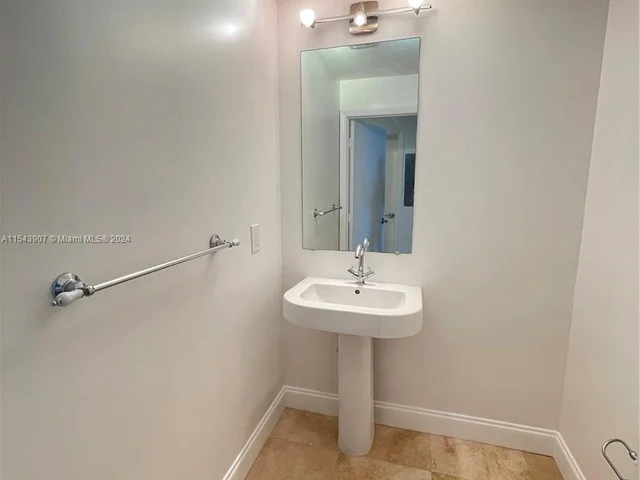 3330 NE 190th St # 2217, Aventura FL 33180