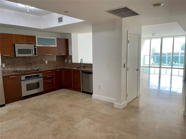 3330 NE 190th St # 2217, Aventura FL 33180