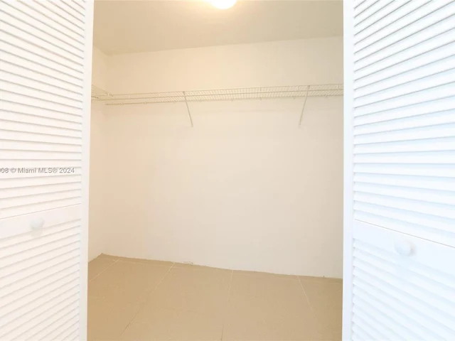 1881 79th St Cswy # 906, North Bay Village FL 33141