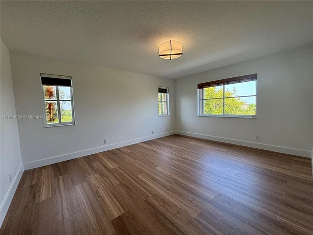 1653 Winterberry Ln # 1653, Weston FL 33327