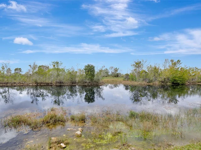 1653 Winterberry Ln # 1653, Weston FL 33327