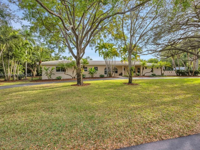 6450 SW 113th St, Pinecrest FL 33156