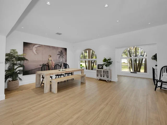 6450 SW 113th St, Pinecrest FL 33156