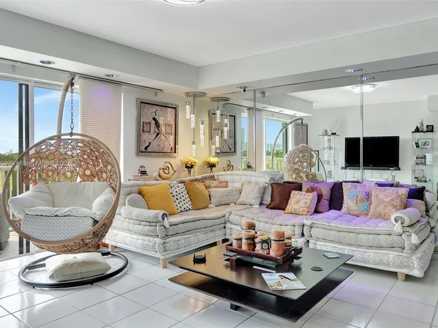 130 S Shore Dr # 5D, Miami Beach FL 33141