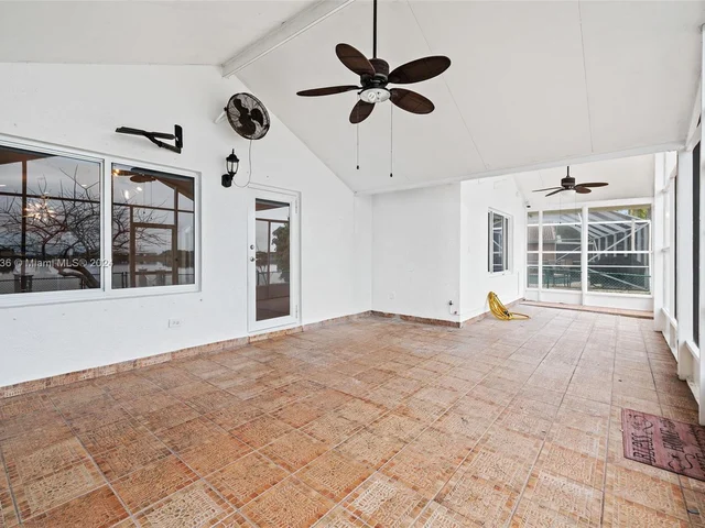 2048 NW 208th Way, Pembroke Pines FL 33029