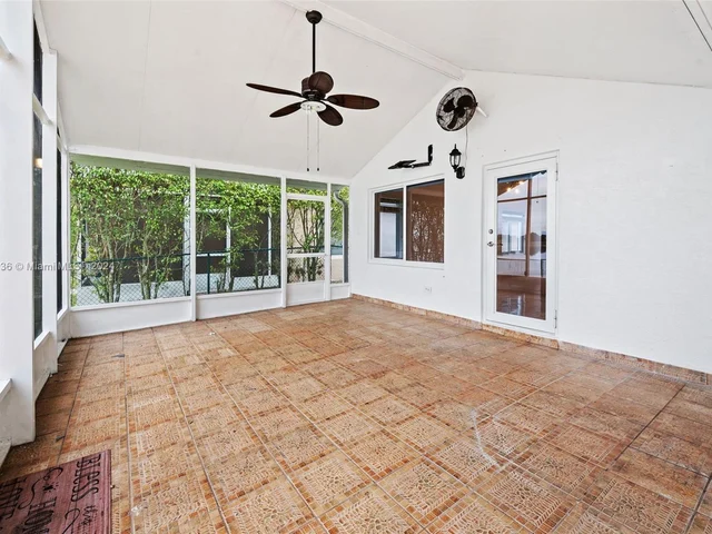 2048 NW 208th Way, Pembroke Pines FL 33029