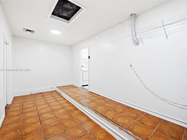 2048 NW 208th Way, Pembroke Pines FL 33029