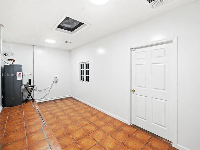 2048 NW 208th Way, Pembroke Pines FL 33029