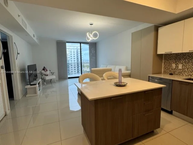 5252 NW 85th Ave # 1407, Doral FL 33166