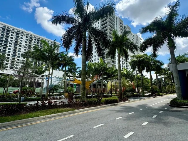 5252 NW 85th Ave # 1407, Doral FL 33166