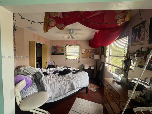 6290 W 24th Ct # 5, Hialeah FL 33016